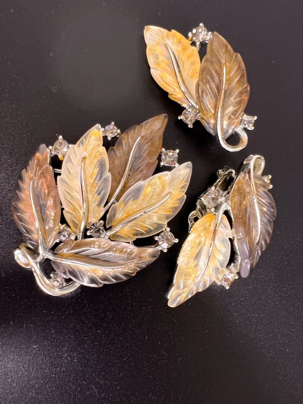 LISNER Demi Parure Thermoset Rhinestone Vintage Gold Silver Tone Leaf Brooch SET